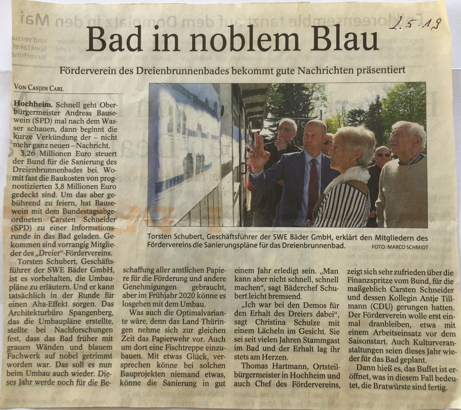 Presse: Bad in noblem Blau, Bild: Quelle: TA 2.5.2019